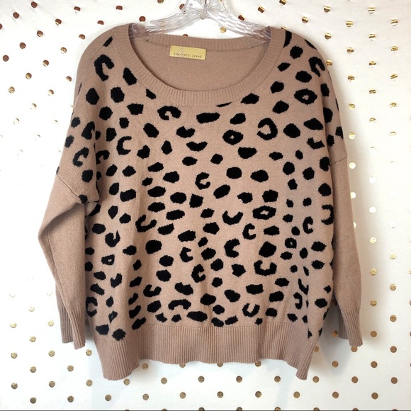 🥳 3/$25 Leopard Animal Print Pullover Sweater C56 - Picture 3 of 5